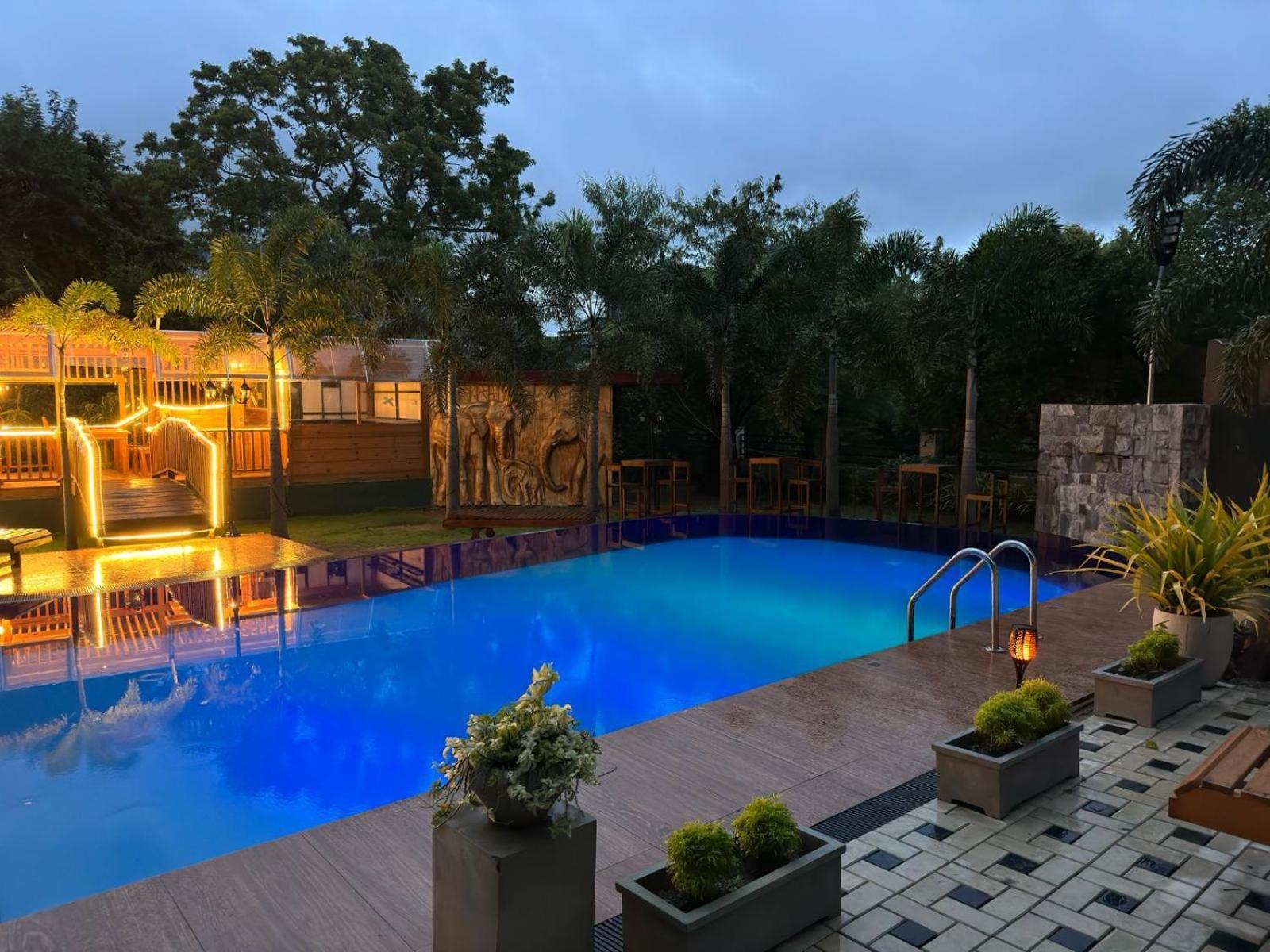 דמבולה White Land City Hotel מראה חיצוני תמונה