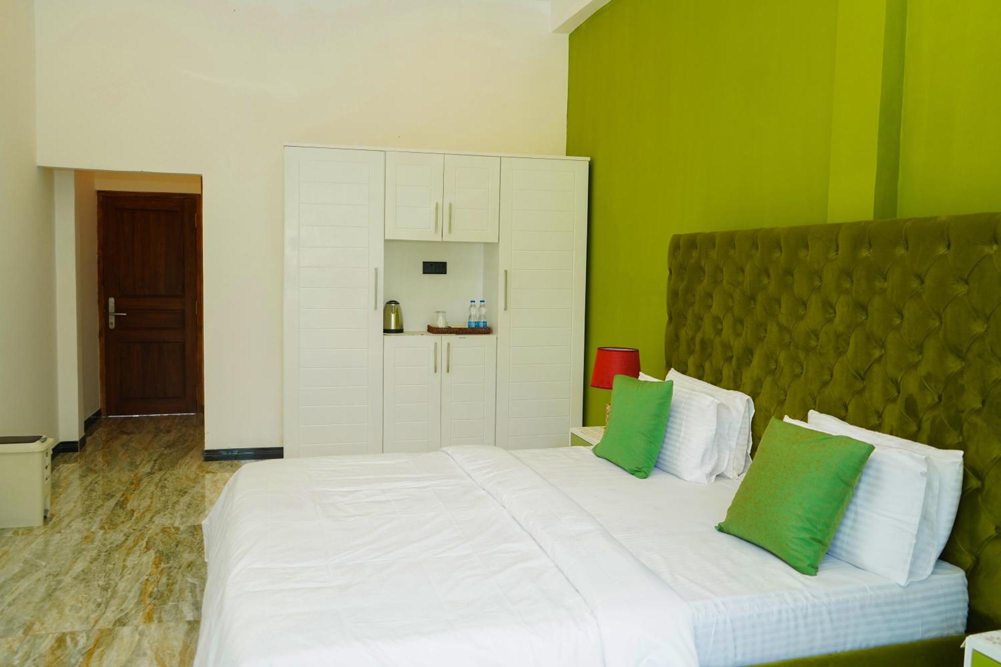 דמבולה White Land City Hotel מראה חיצוני תמונה